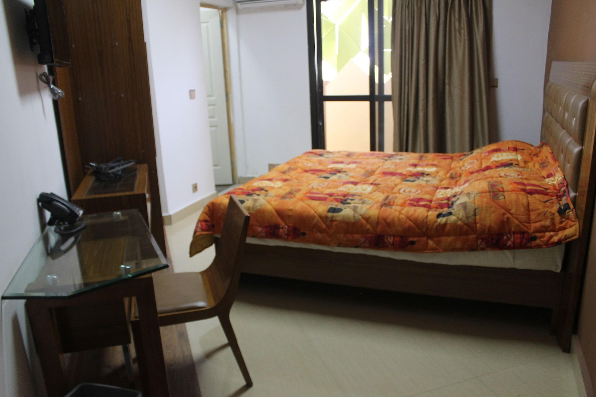 Wakola Hotel Cheikh Anta 达喀尔 外观 照片