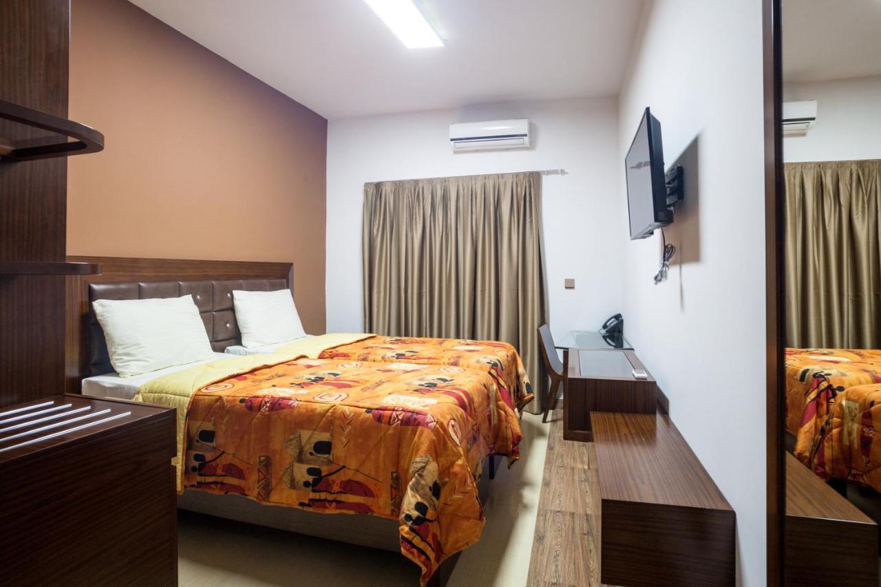 Wakola Hotel Cheikh Anta 达喀尔 外观 照片